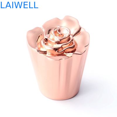 Современный роскошный уникальный дизайн покрытие золотого цвета цинковый сплав литьевая литья парфюмерия бутылки крышки подходит большинству бутылок по запросу дизайн